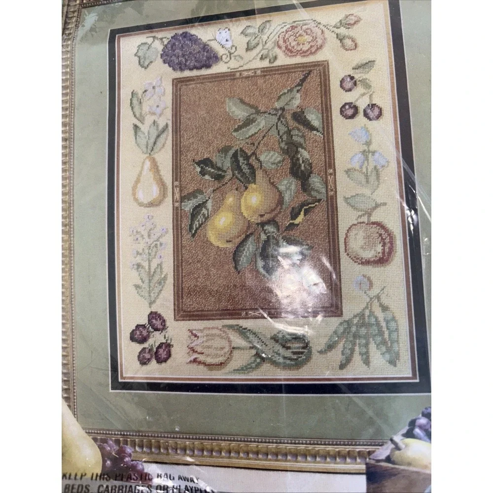 Heritage Collection by Elsa Williams Needlepoint PEARS #06014 Canvas‎ NOS Sealed